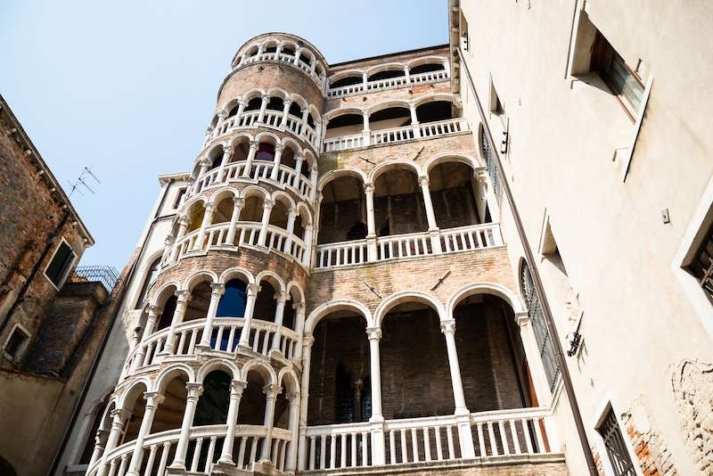 scala-contarini-del-bovolo-venice