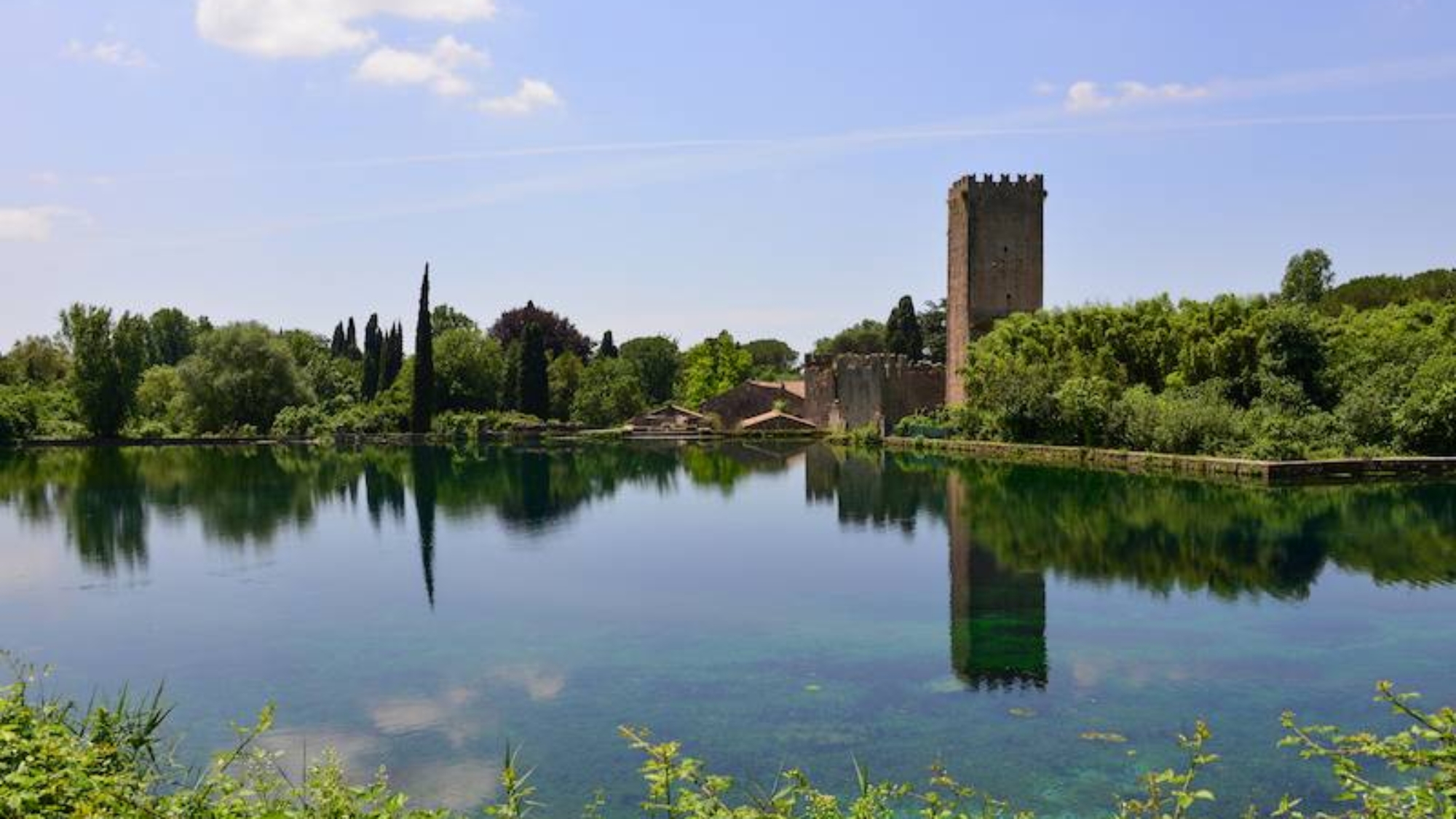 garden of ninfa rome italy