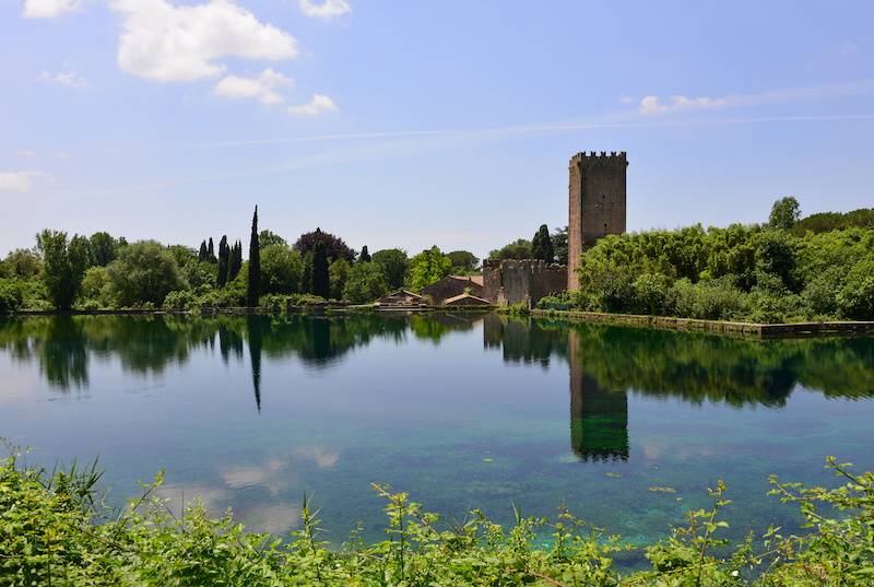 garden of ninfa rome italy