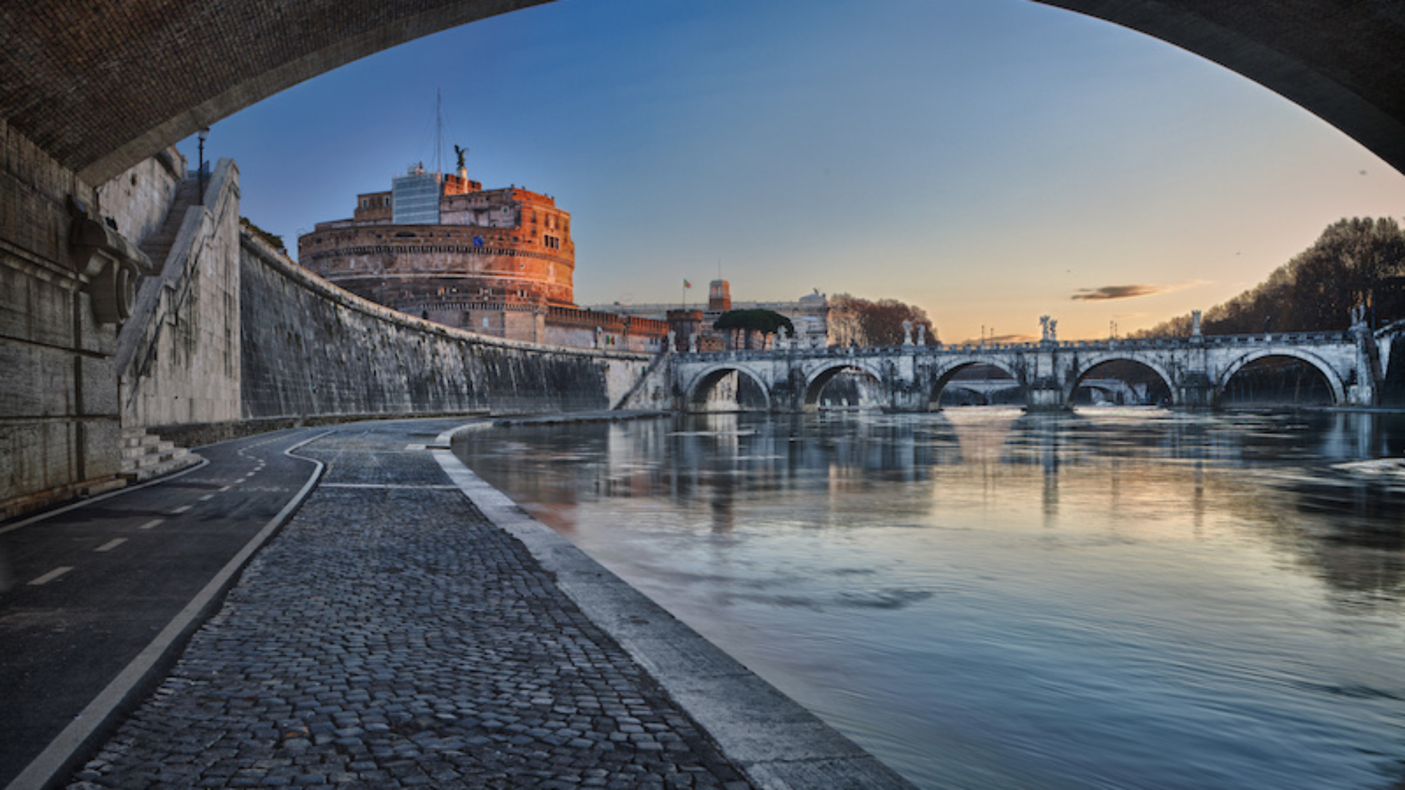tiber carnival rome