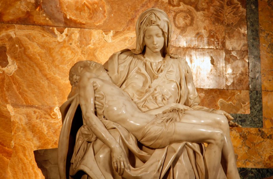 Pieta-Michelangelo-